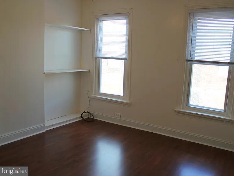 KENSINGTON - Residential