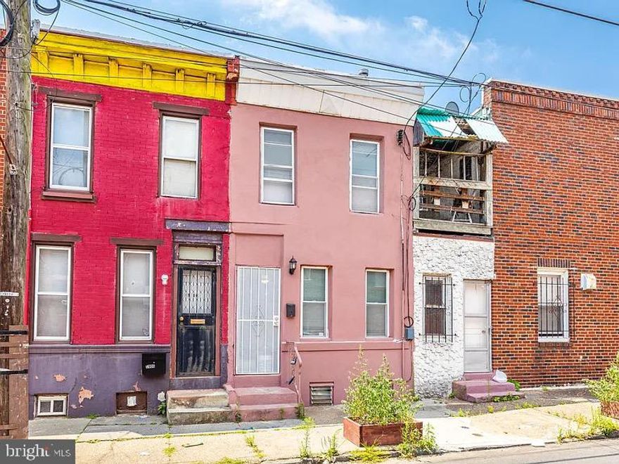 Welcome to 1904 East Hazzard Street. This house is being sold as is, and is priced perfectly for any investor looking for a solid property to add to their real estate portfolio.  Located just blocks from the EL stop located at Lehigh and Kensington, this property is perfectly situated for a real appreciation over the next few years.