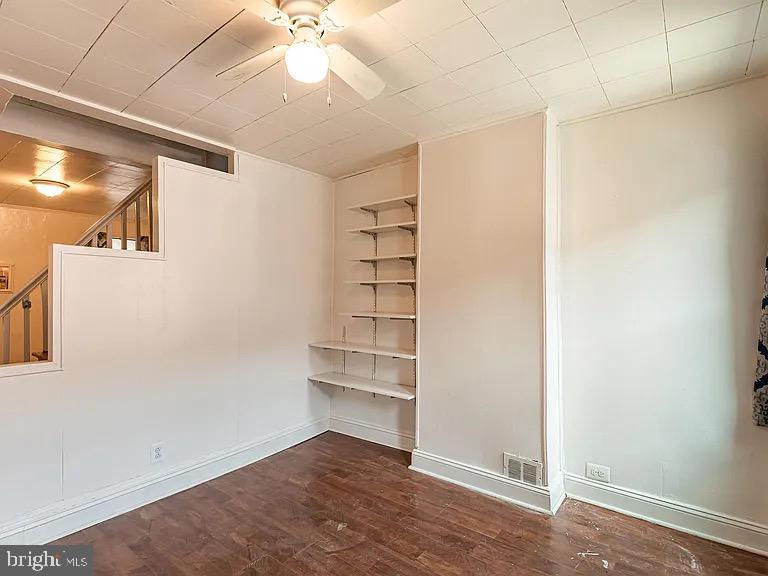 KENSINGTON - Residential