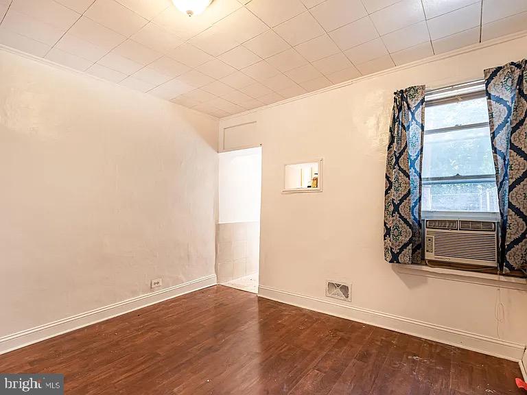 KENSINGTON - Residential