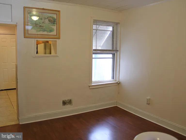 KENSINGTON - Residential