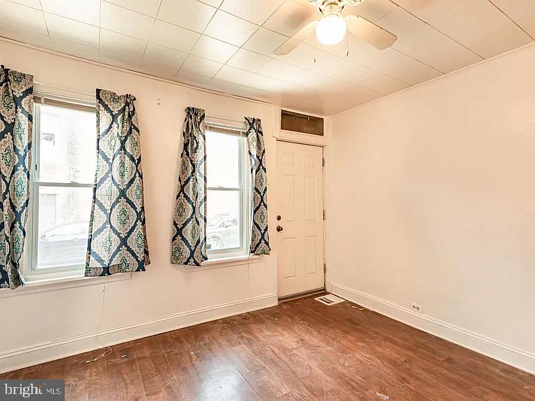 KENSINGTON - Residential