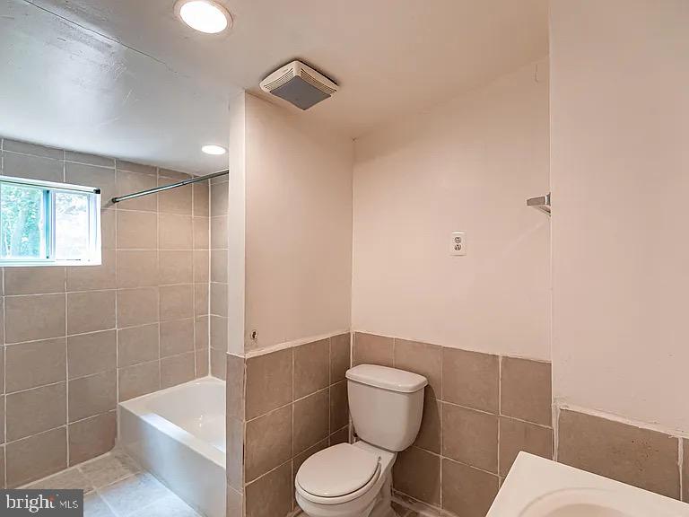 KENSINGTON - Residential