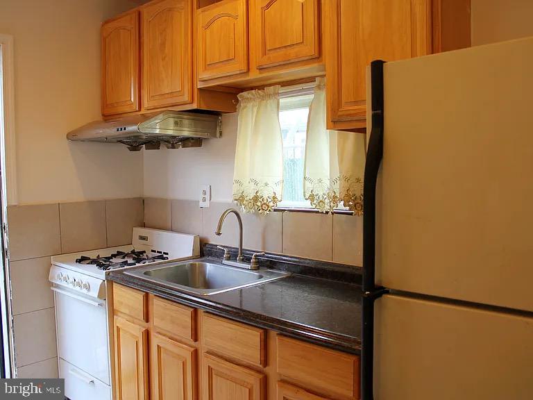 KENSINGTON - Residential