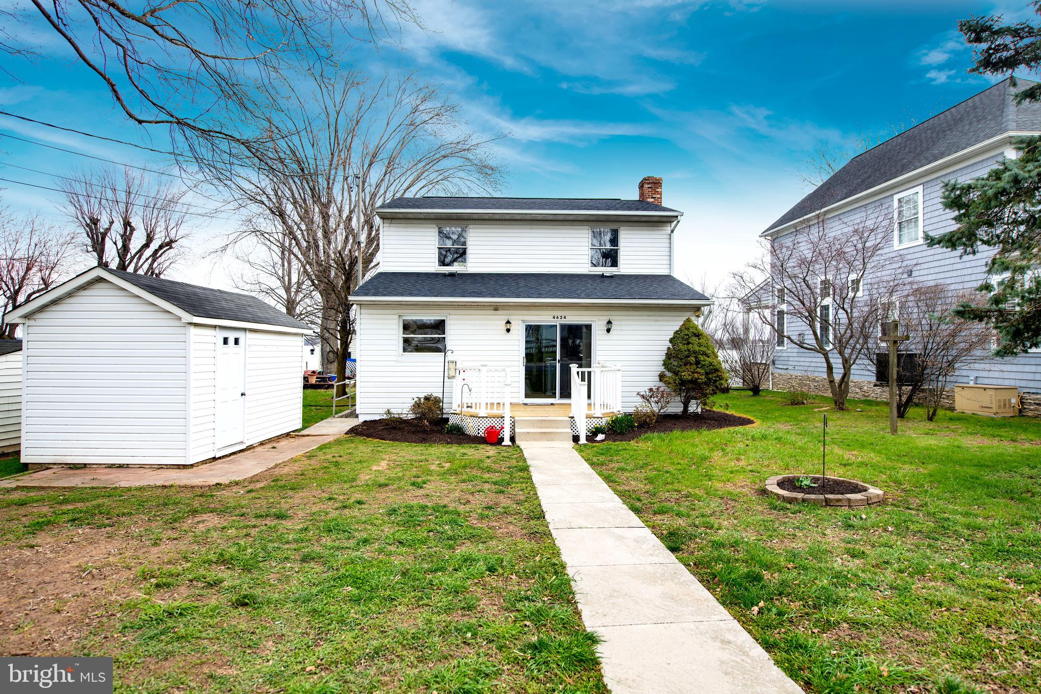 EDGEMERE - Residential