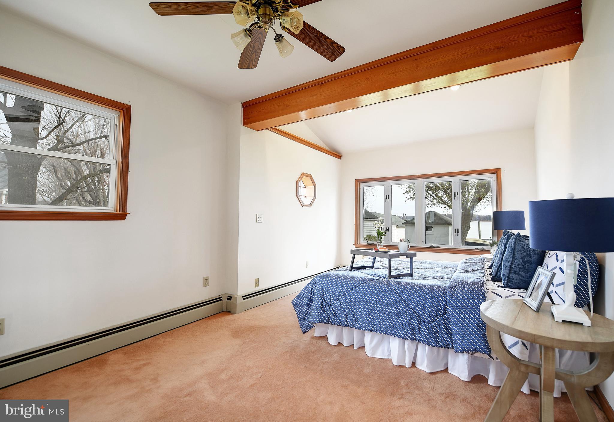 EDGEMERE - Residential