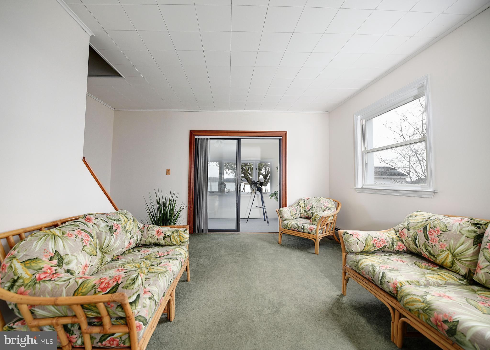 EDGEMERE - Residential