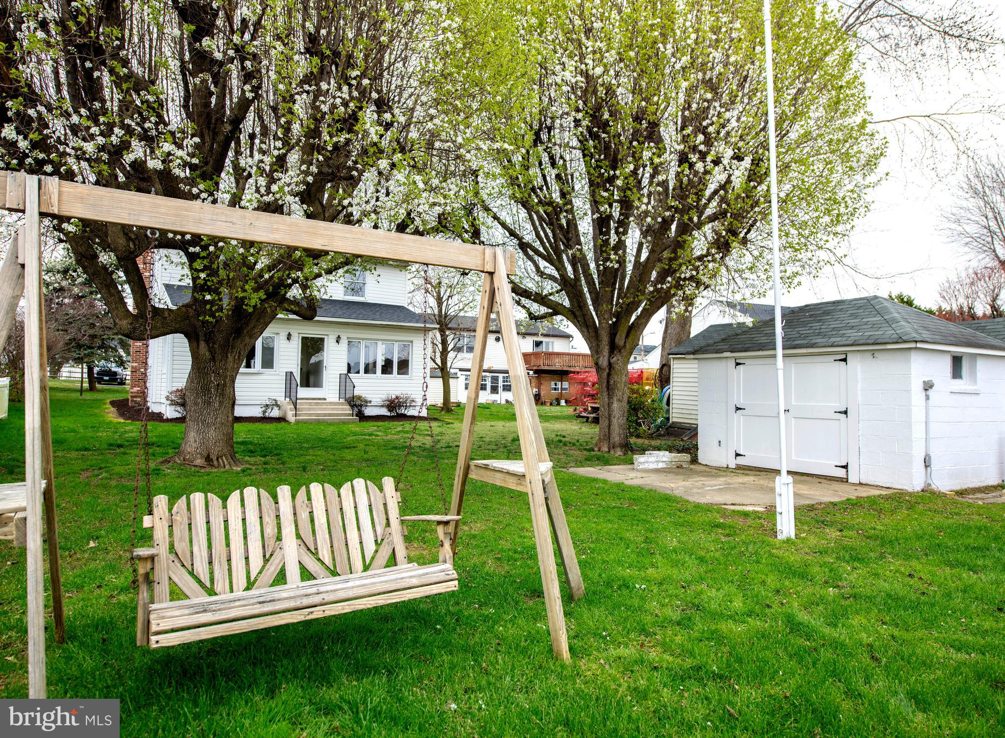 EDGEMERE - Residential