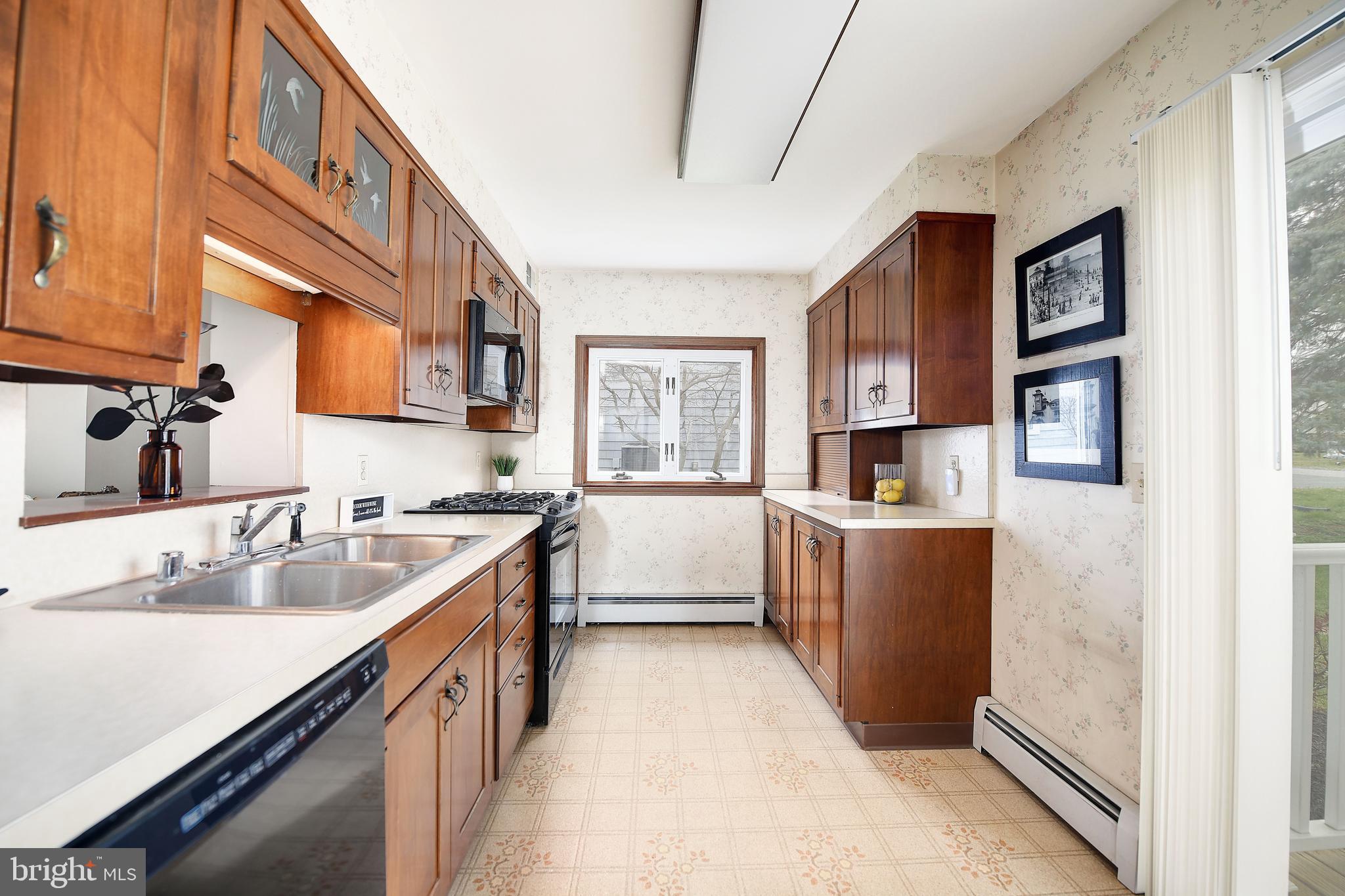 EDGEMERE - Residential