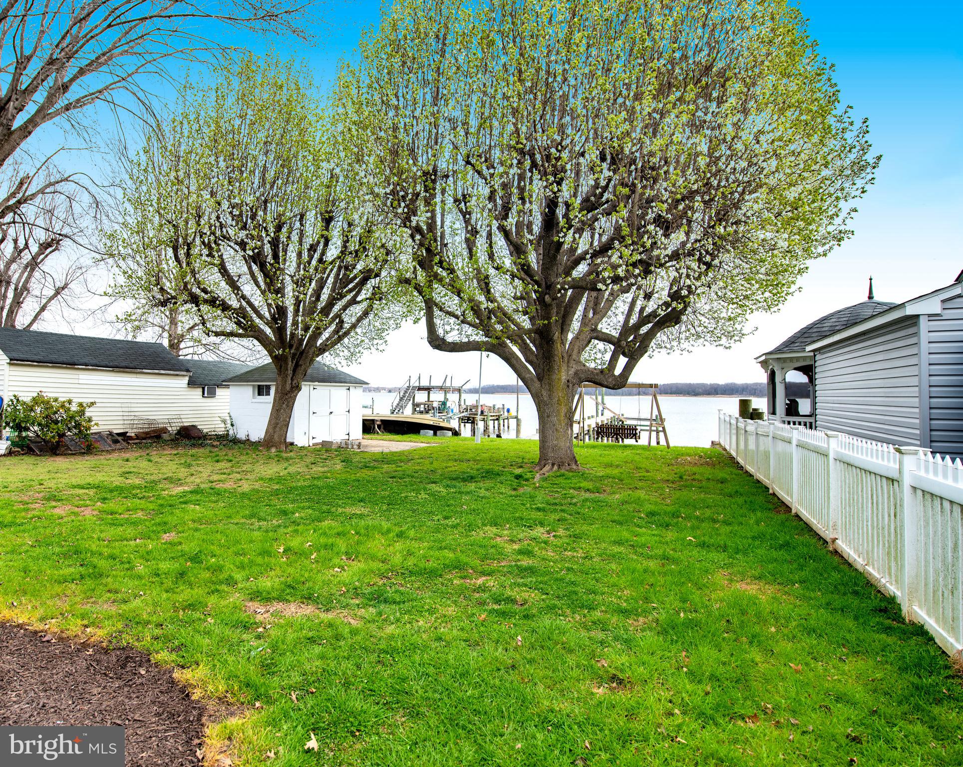 EDGEMERE - Residential