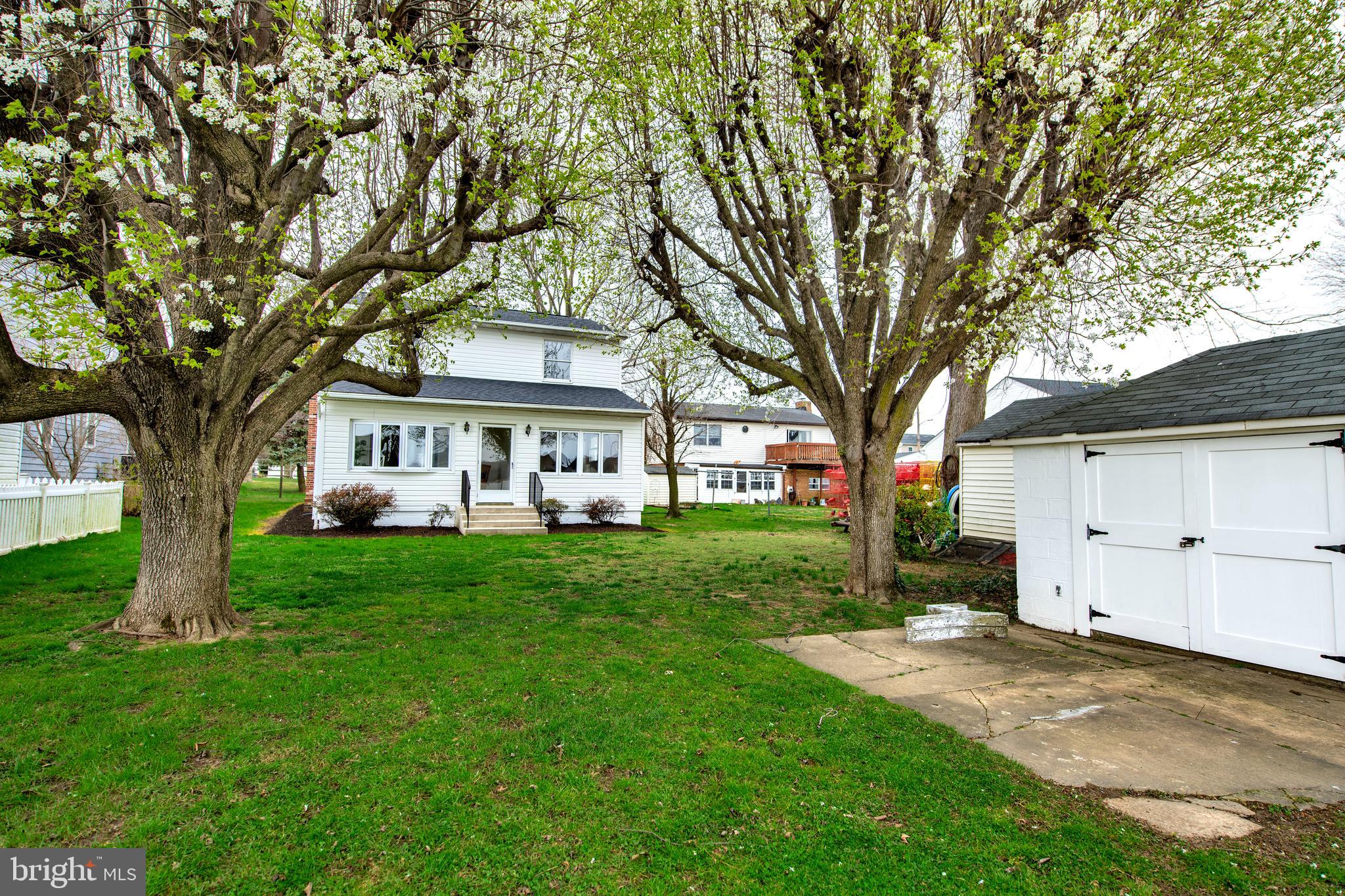 EDGEMERE - Residential