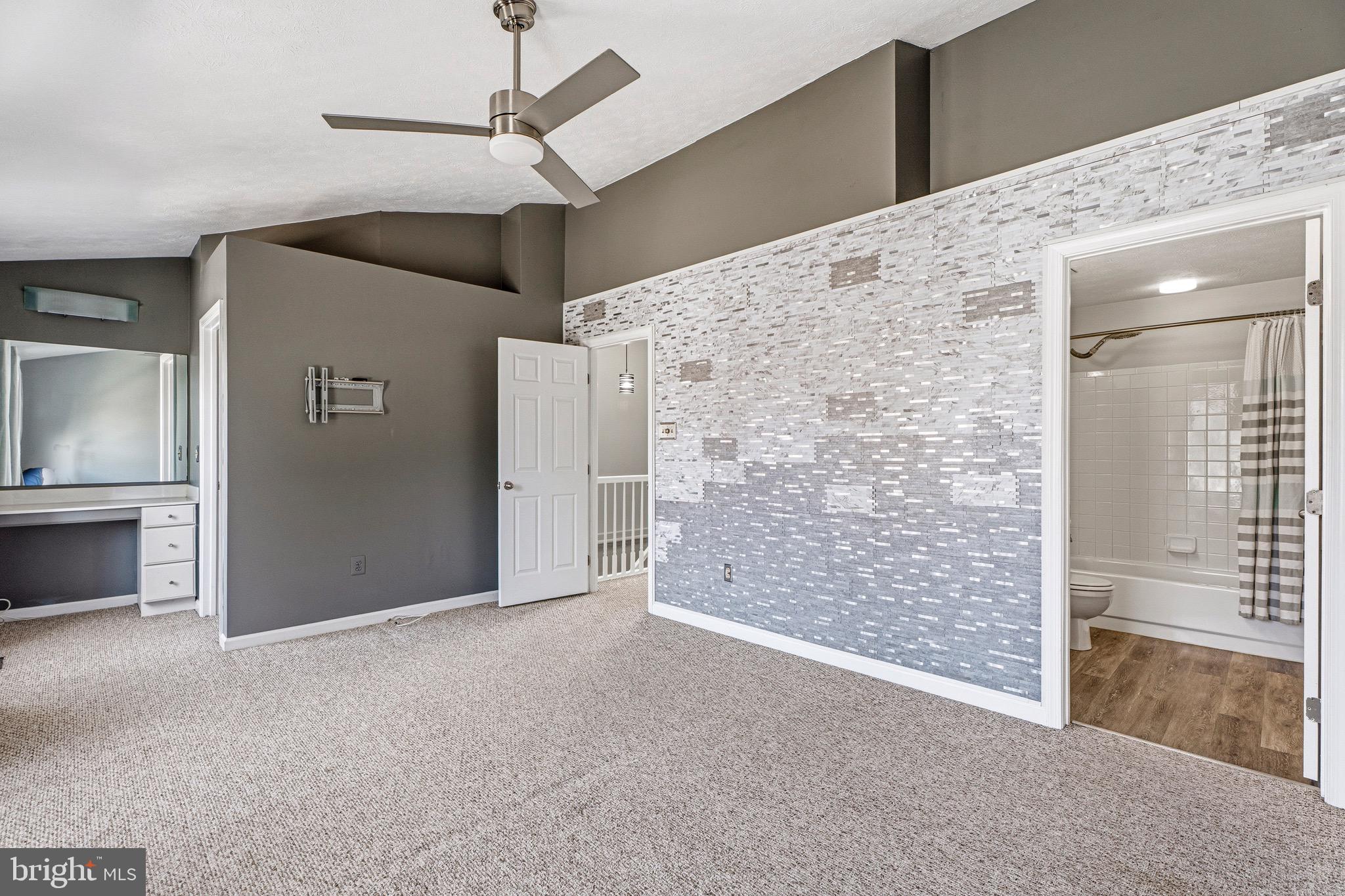 WORTHINGTON GLEN - Residential