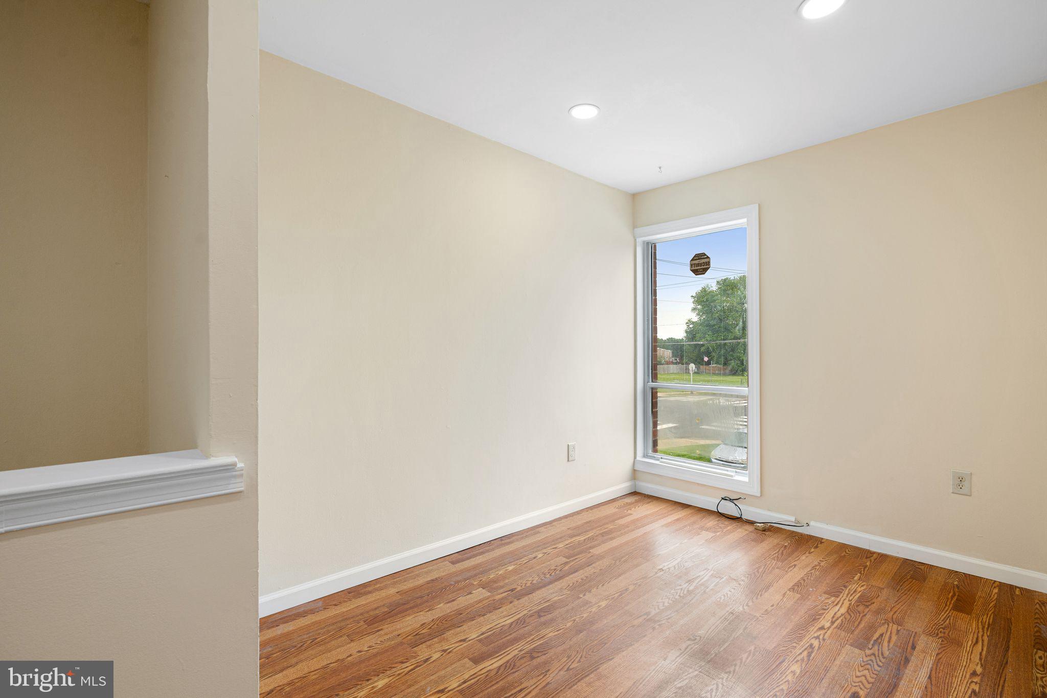 3281 RED LION ROAD
