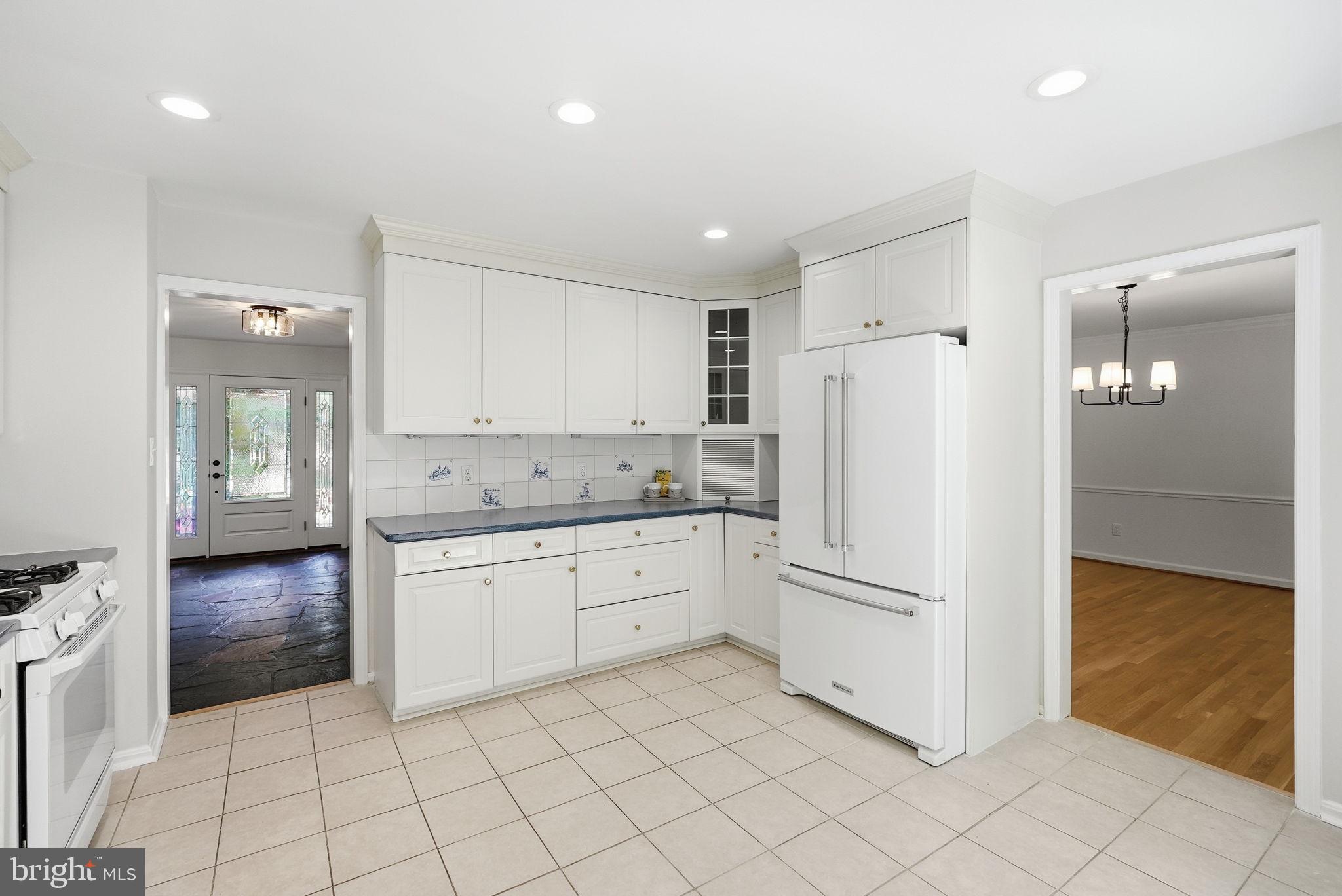 BURNING TREE ESTATES - Residential