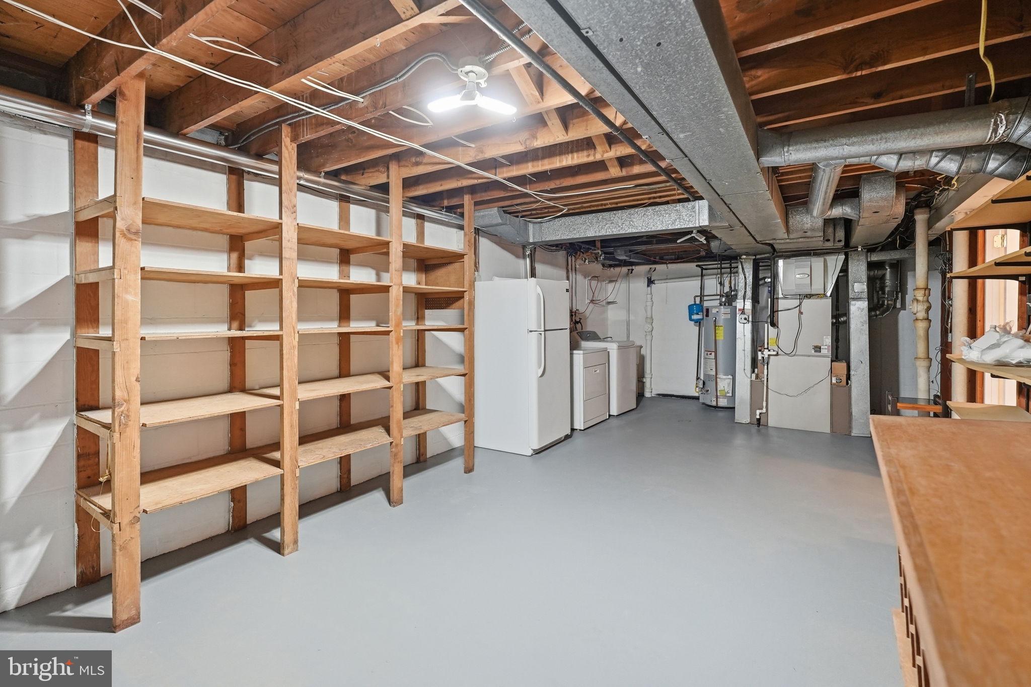 BURNING TREE ESTATES - Residential