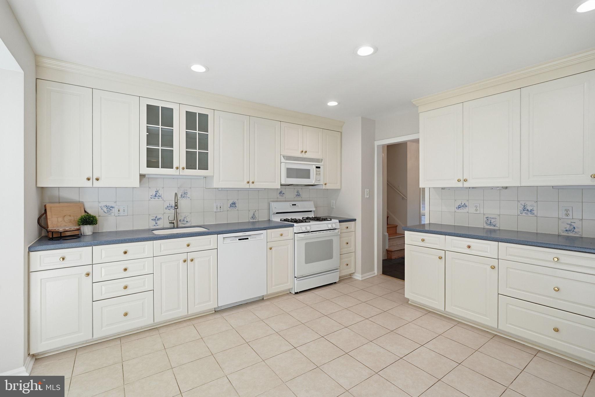 BURNING TREE ESTATES - Residential