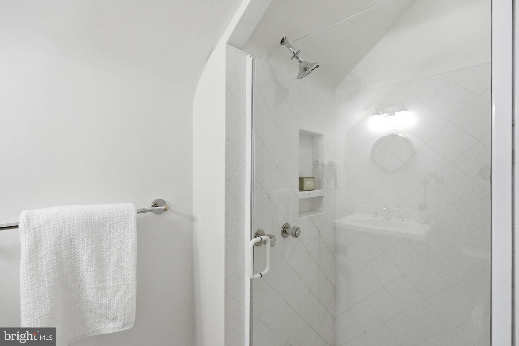 BURNING TREE ESTATES - Residential