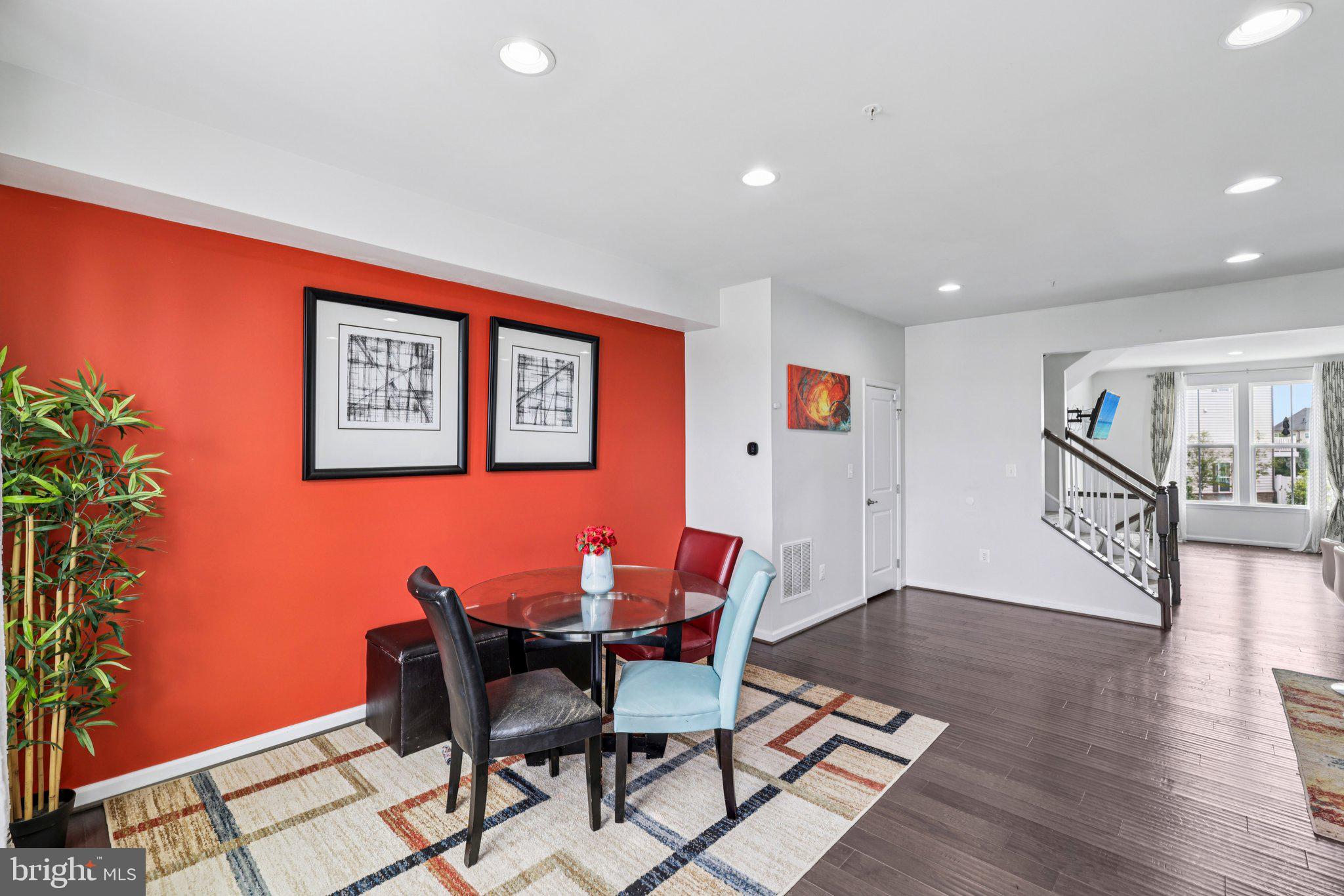 9616 JULIA LANE