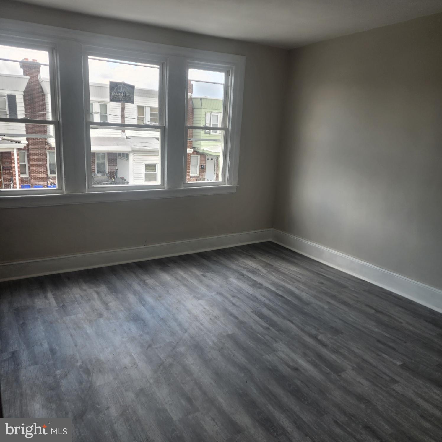 HOLMESBURG - Residential