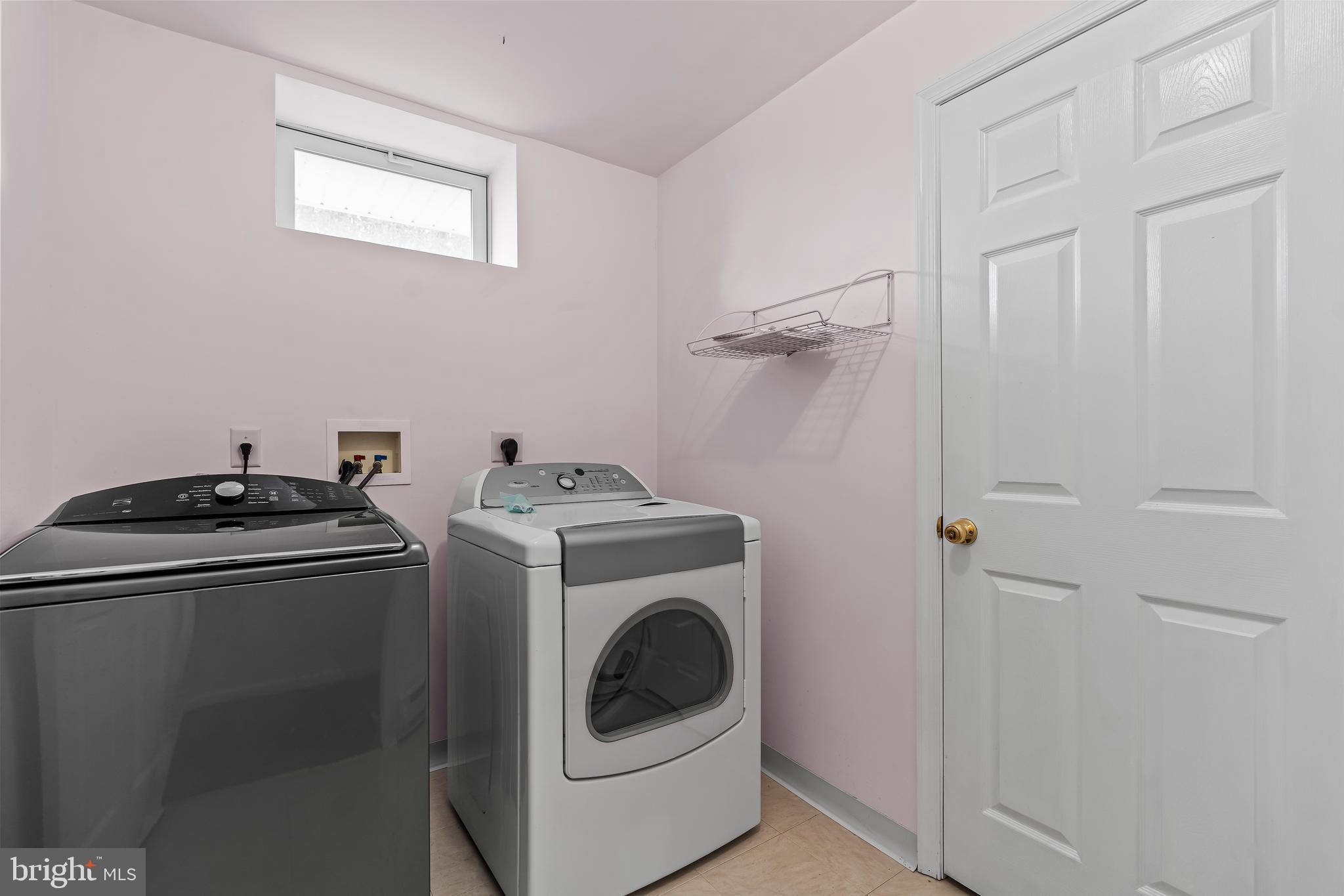 BATTLEFIELD KNOLLS - Residential