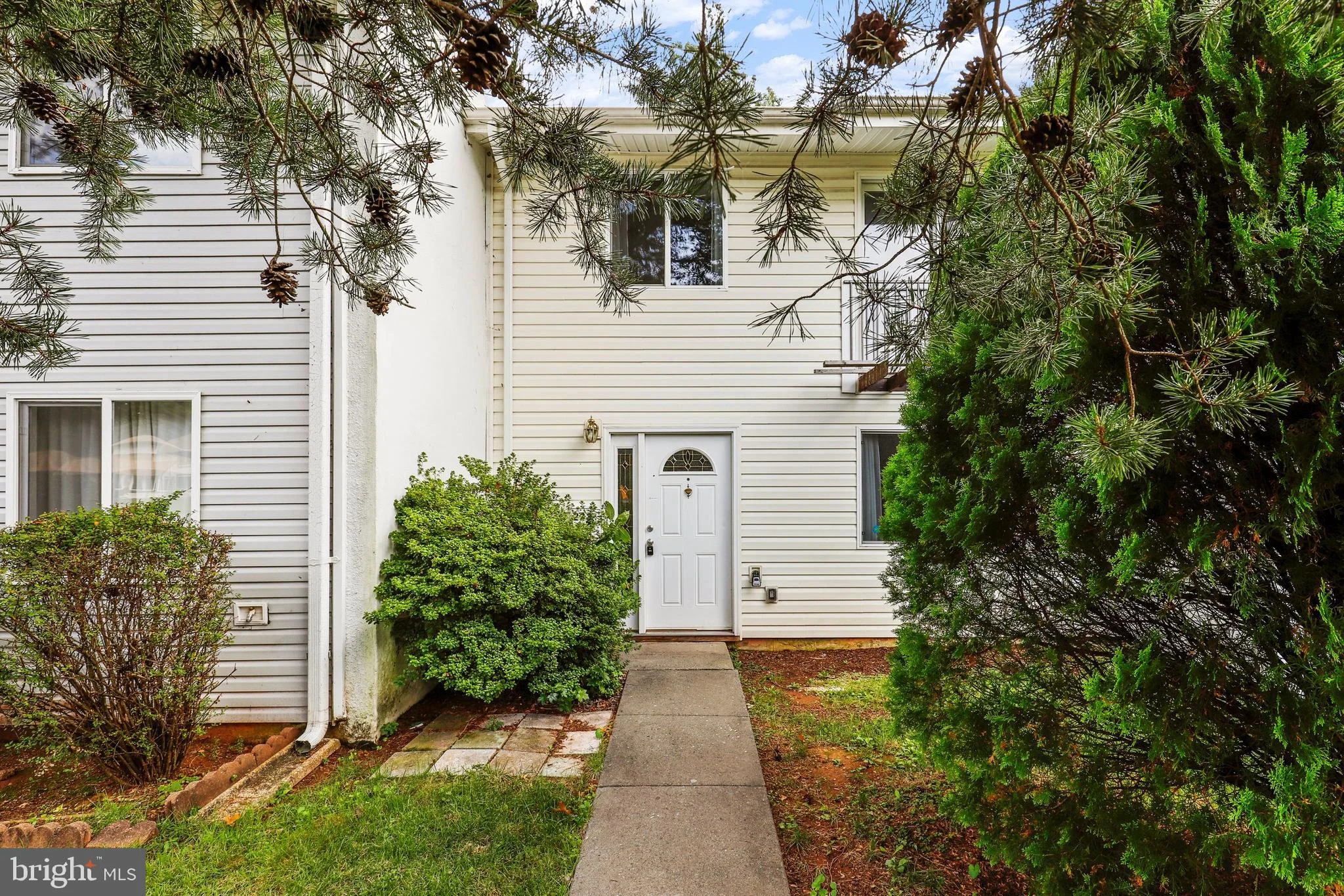 223 Sugarland Run Drive, Sterling, VA 20164
