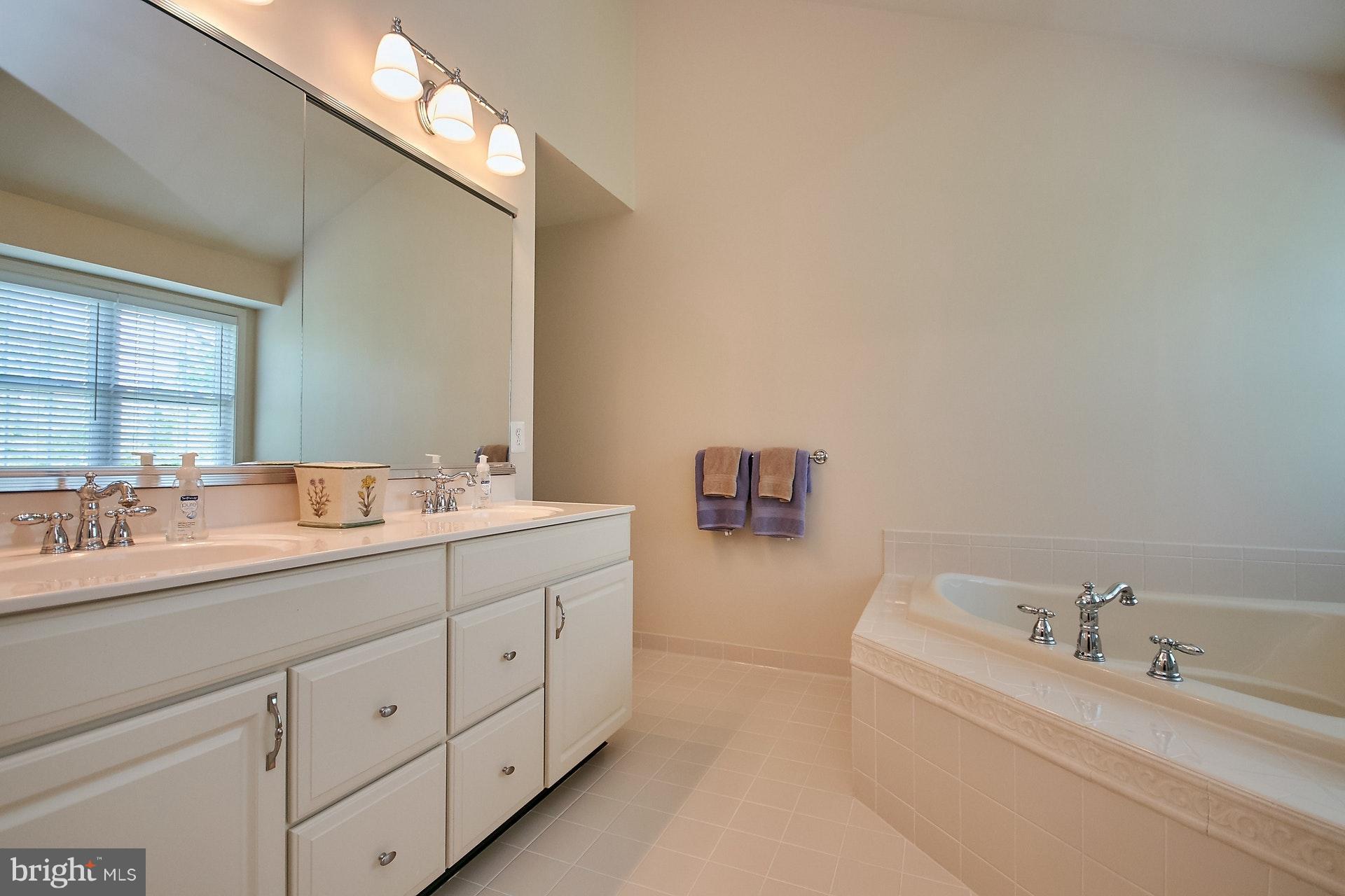 DOMINION VALLEY COUNTRY CLUB - Residential