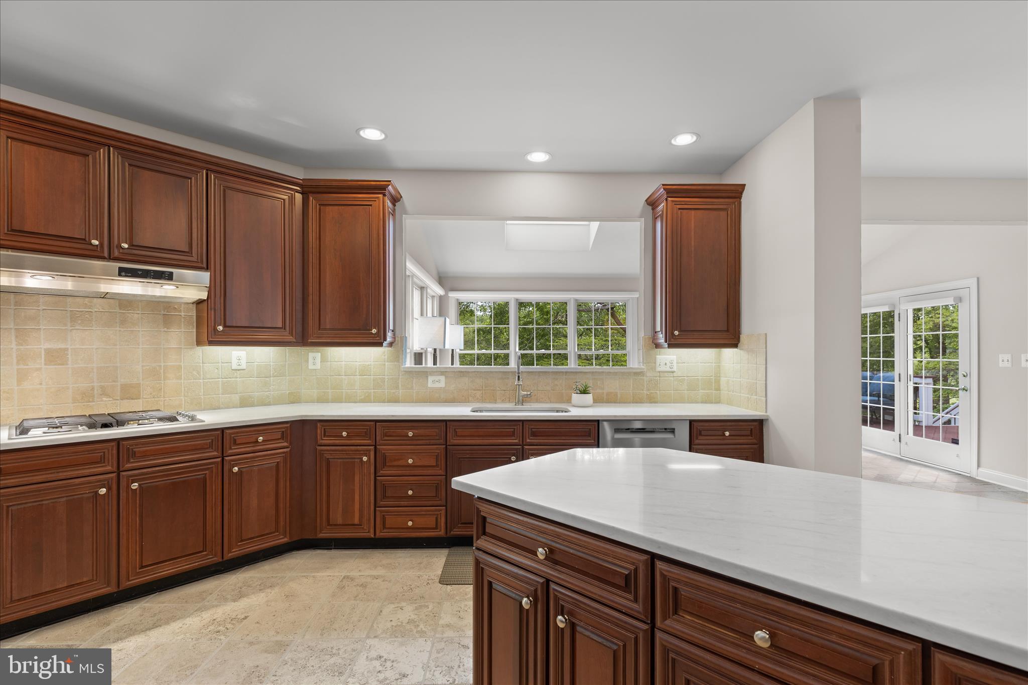 BELMONT COUNTRY CLUB - Residential