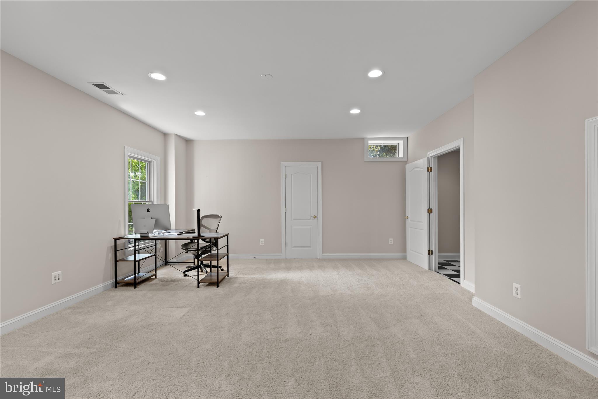 BELMONT COUNTRY CLUB - Residential