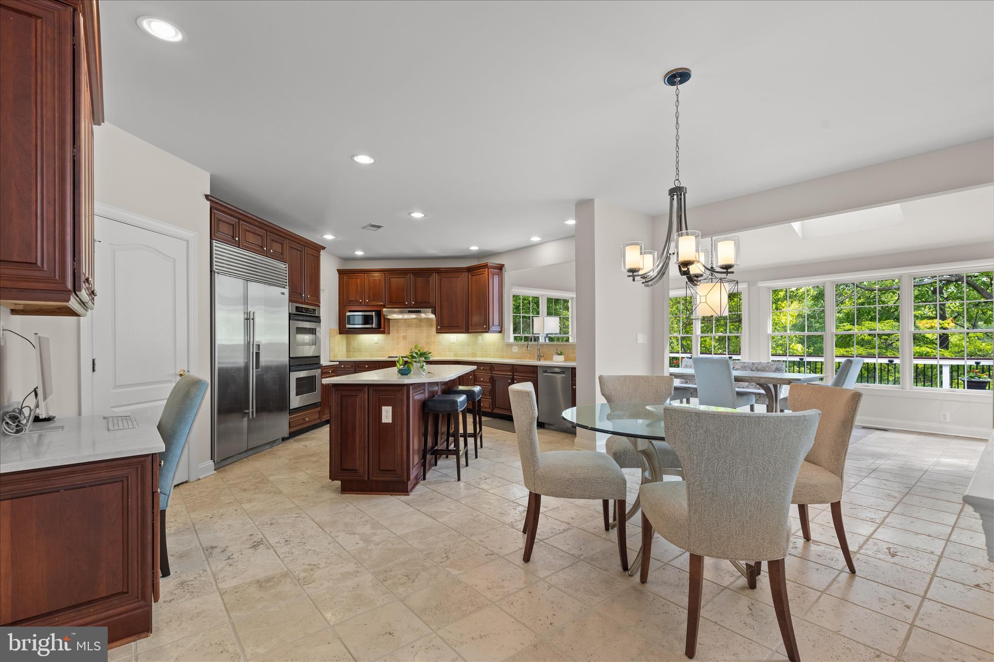 BELMONT COUNTRY CLUB - Residential