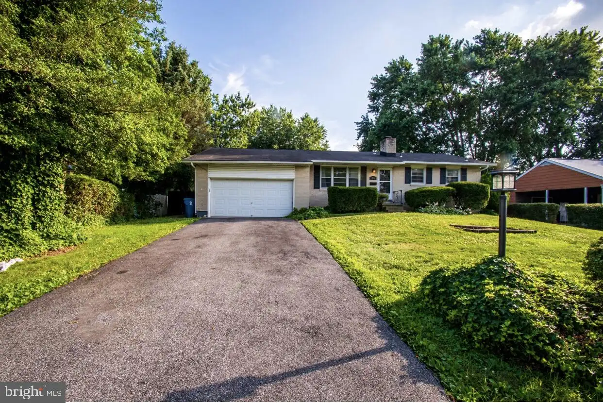 216 Werden Drive, New Castle, DE 19720