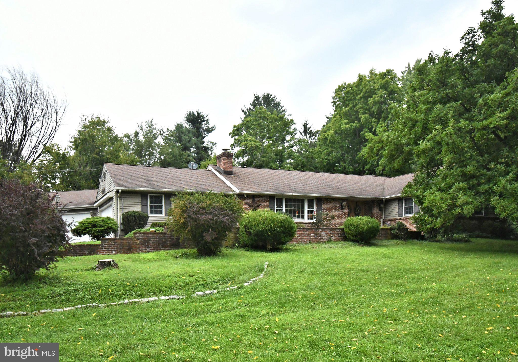 1333 CLEARVIEW DRIVE