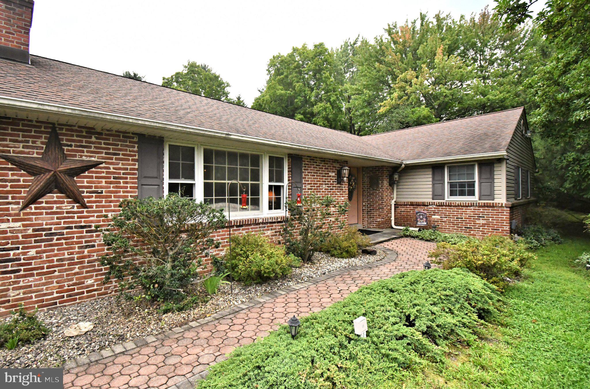 1333 CLEARVIEW DRIVE