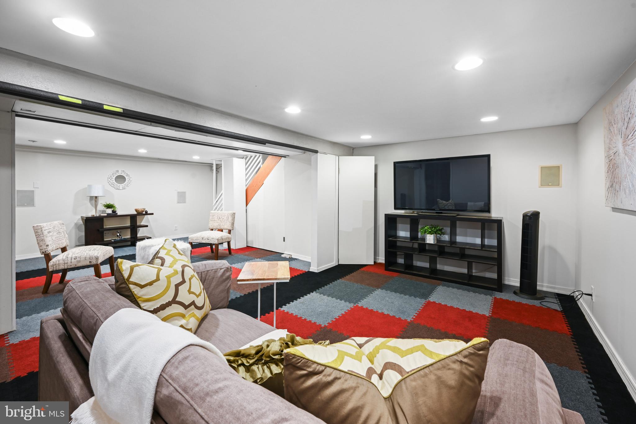 CHEVY CHASE - Residential