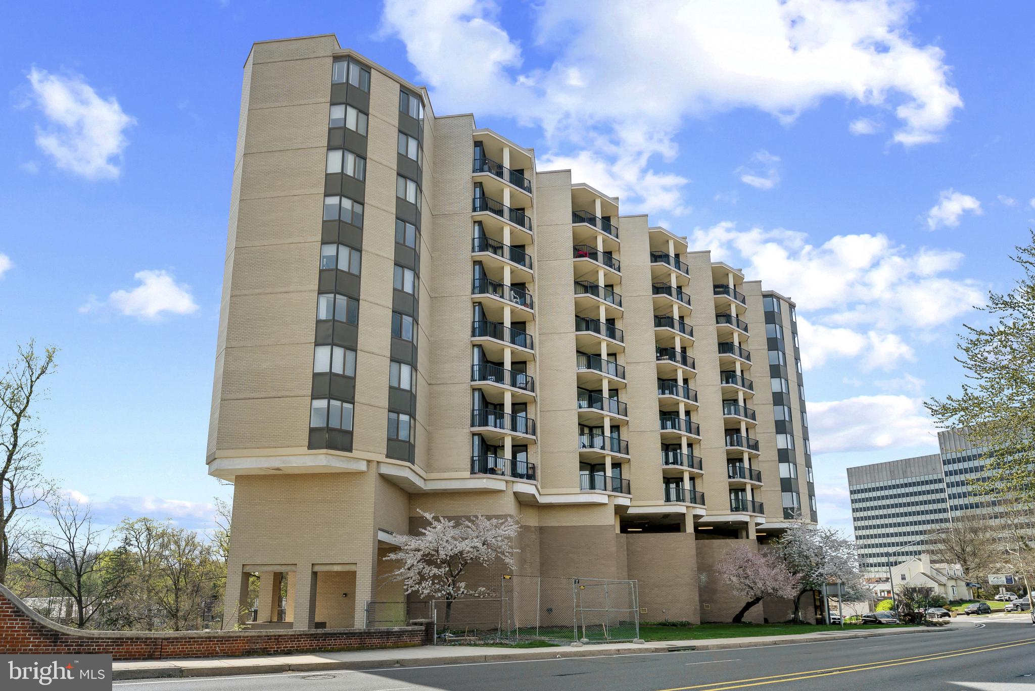 4242 E WEST HIGHWAY 506