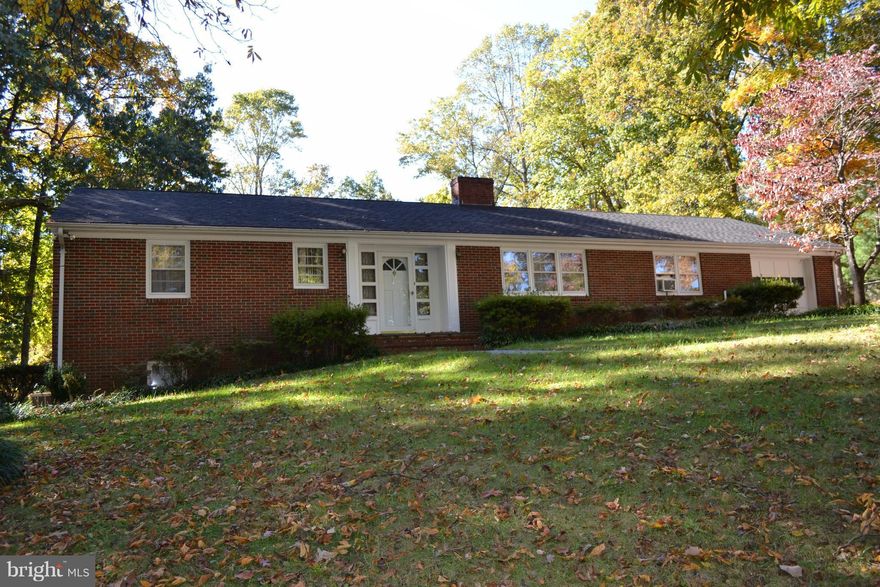 Come see this little piece of paradise.  Nestled in the woods and quiet lot ,close to shopping and Route 29 in Ruckersville. This 3 bd 3 bath home boasts a full finished basement that could easily be an apt for extra income or mother-in-law suite. 2 Fireplaces, extra large slate patio overlooks large private back yard. This one won't last long, seller is MOTIVATED to sell. Don't wait to come see.