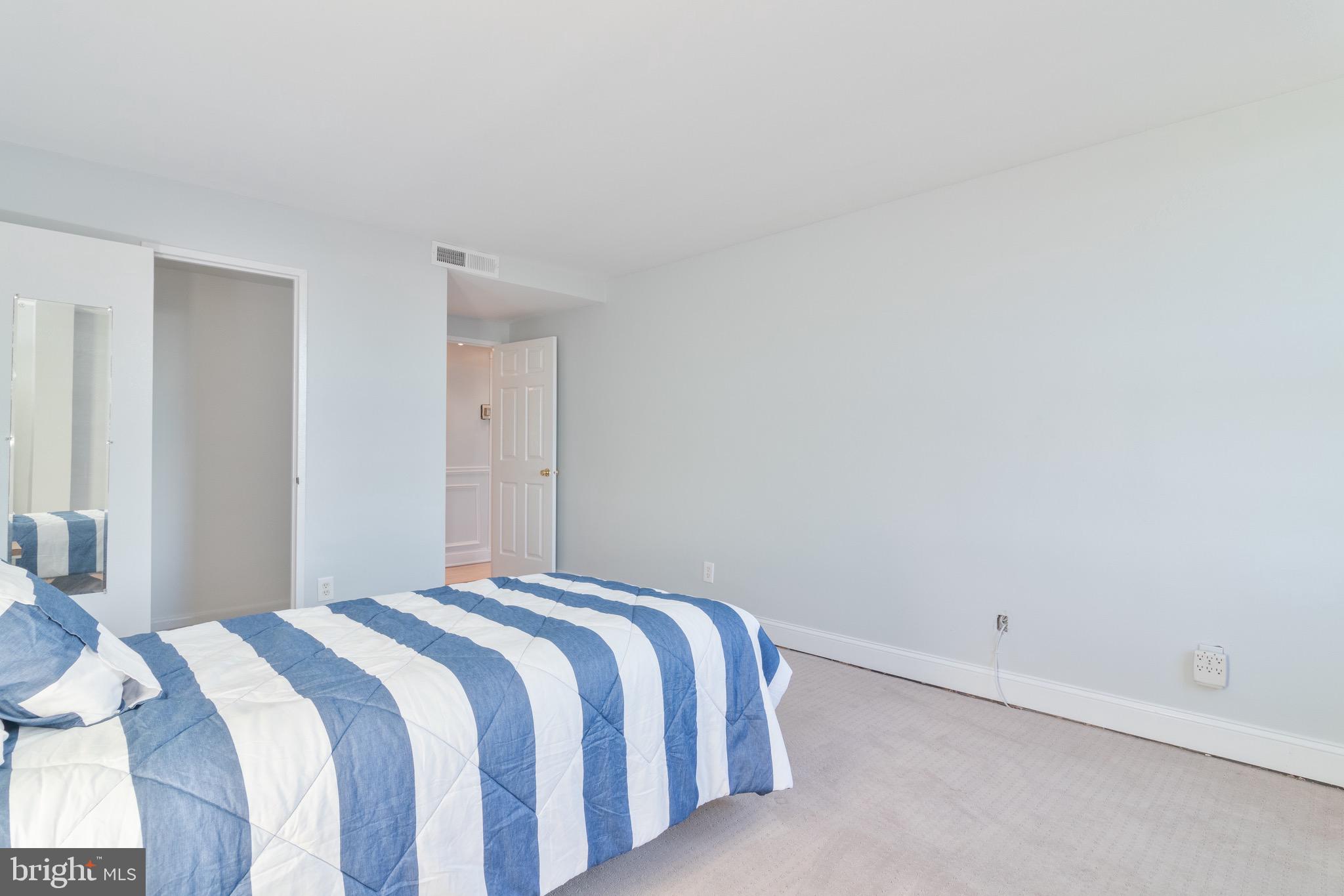 FORTY SIX HUNDRED - Residential