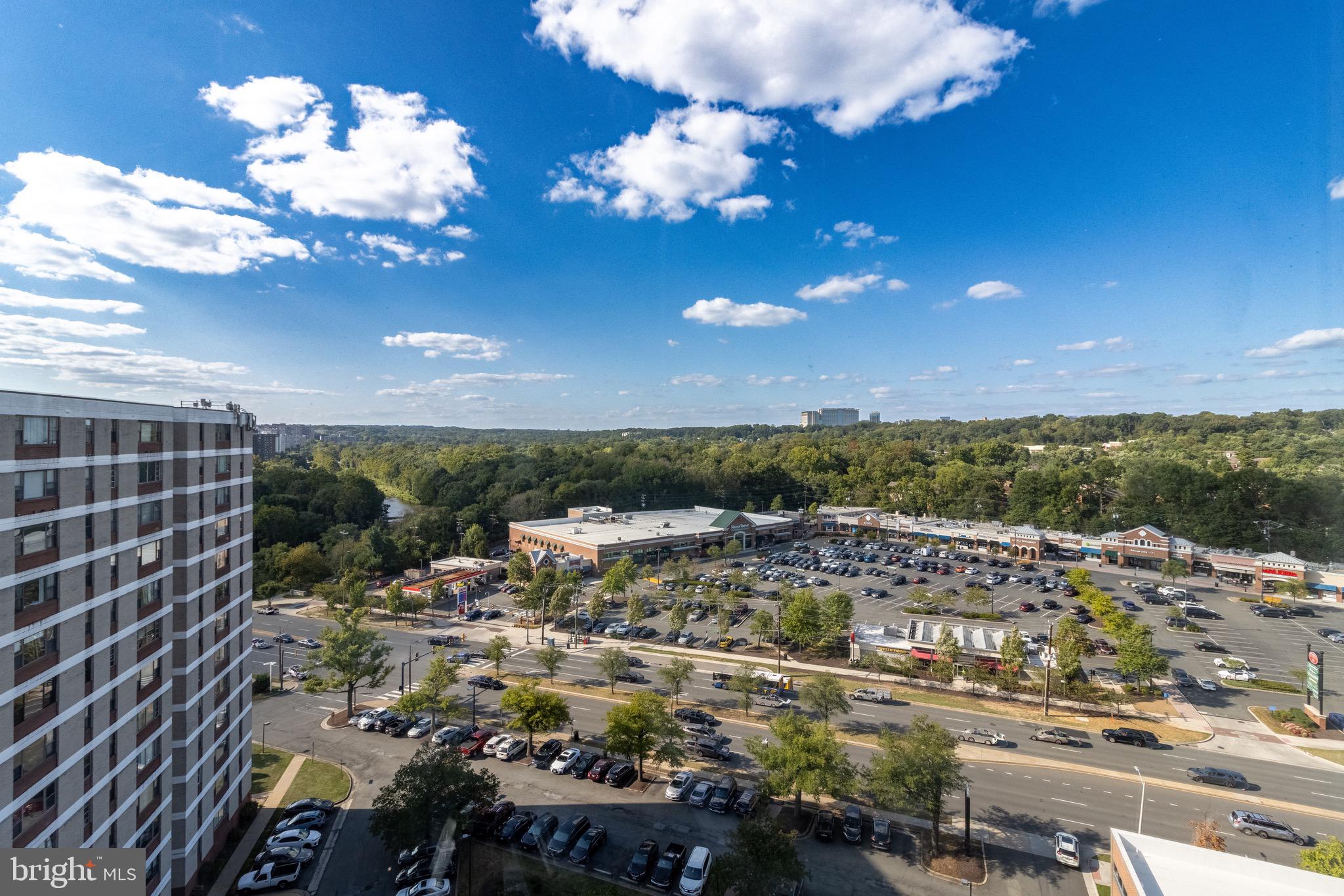 FORTY SIX HUNDRED - Residential