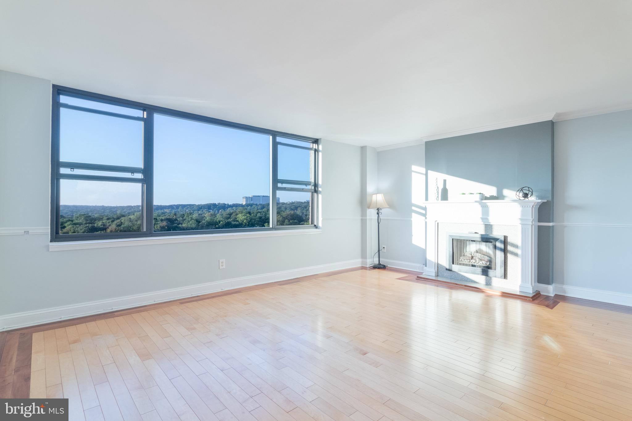 FORTY SIX HUNDRED - Residential