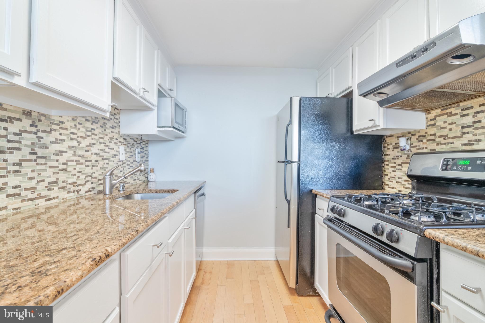 FORTY SIX HUNDRED - Residential