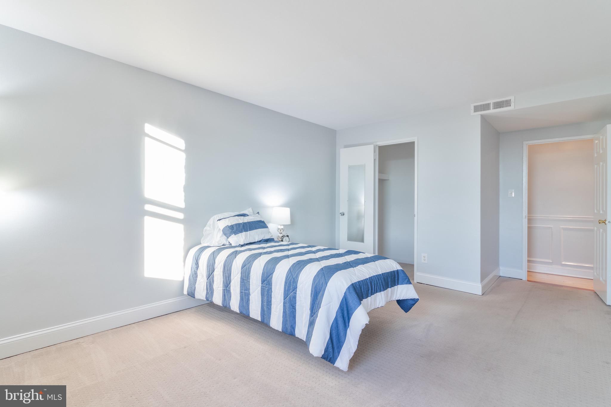 FORTY SIX HUNDRED - Residential