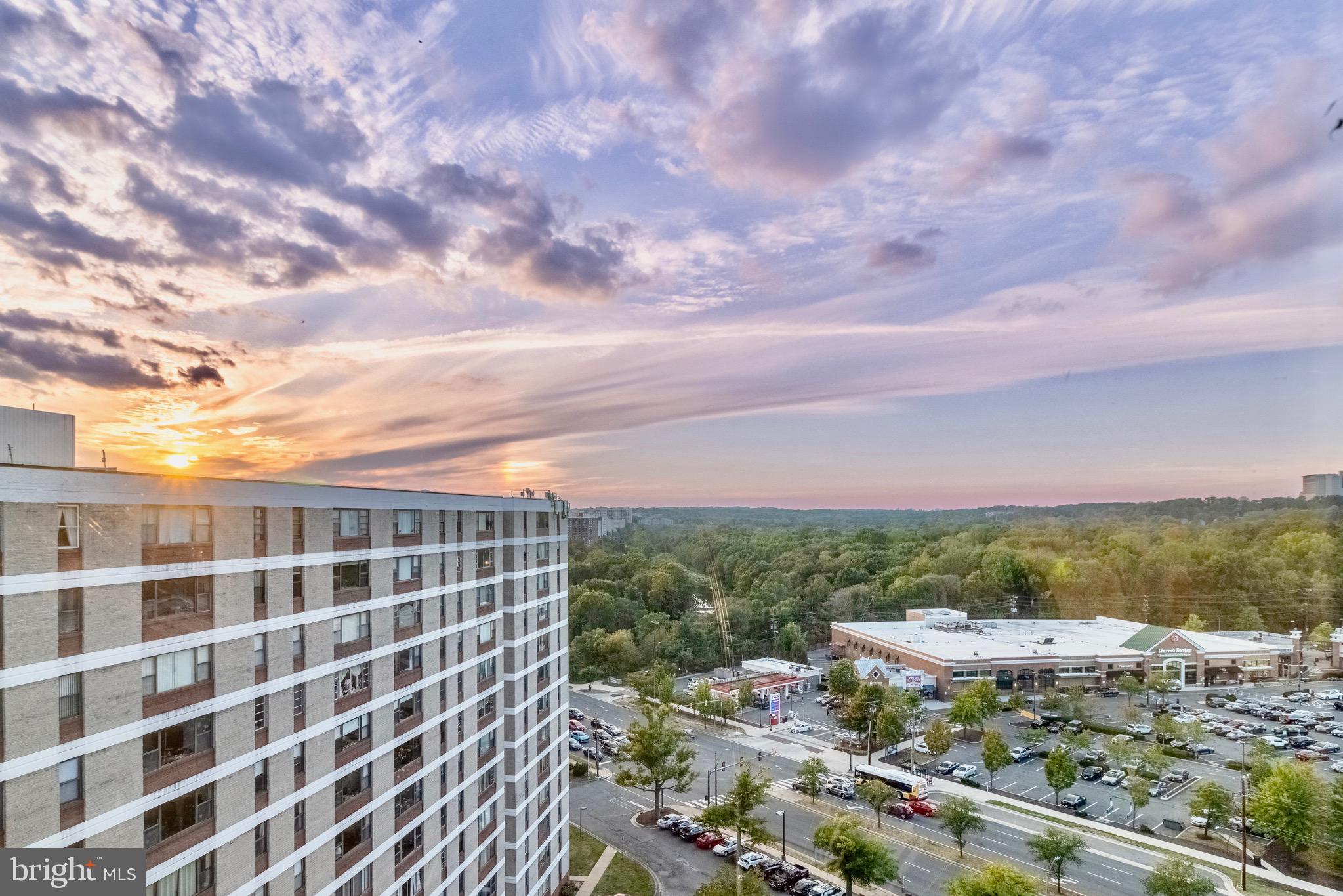 FORTY SIX HUNDRED - Residential