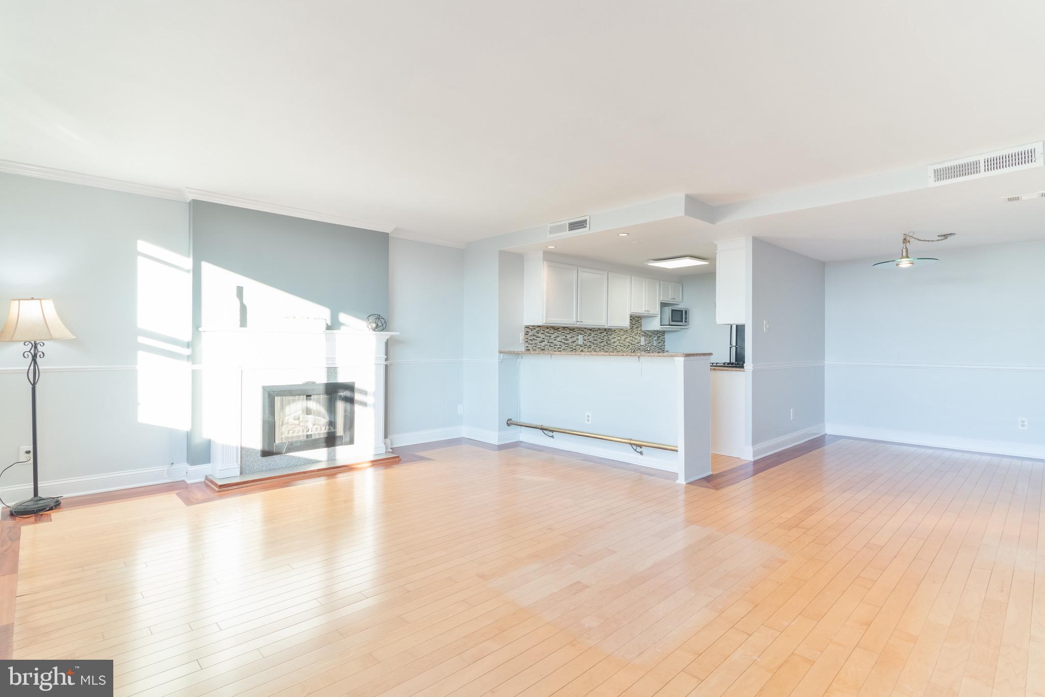 FORTY SIX HUNDRED - Residential