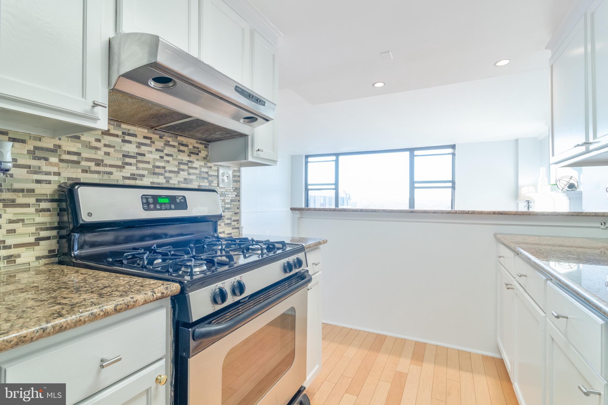 FORTY SIX HUNDRED - Residential