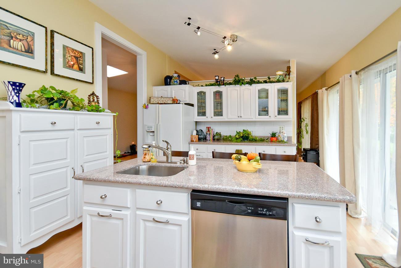 CLEMENS CROSSING - Residential