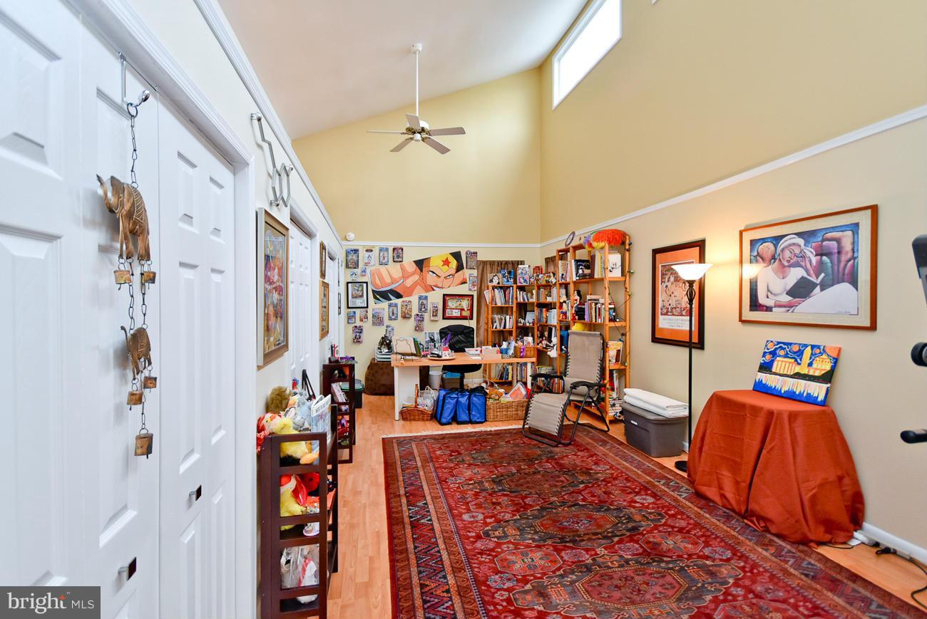 CLEMENS CROSSING - Residential