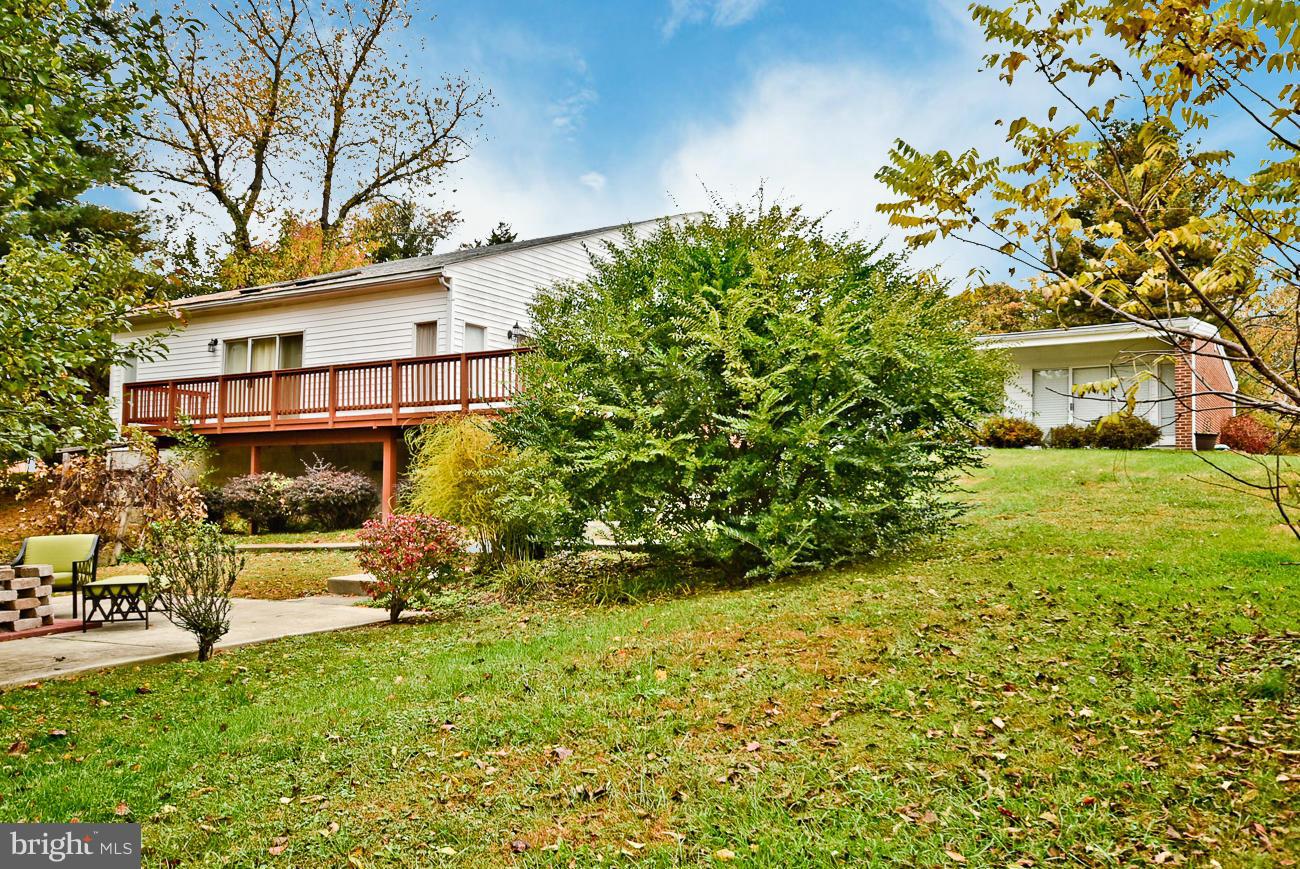 CLEMENS CROSSING - Residential