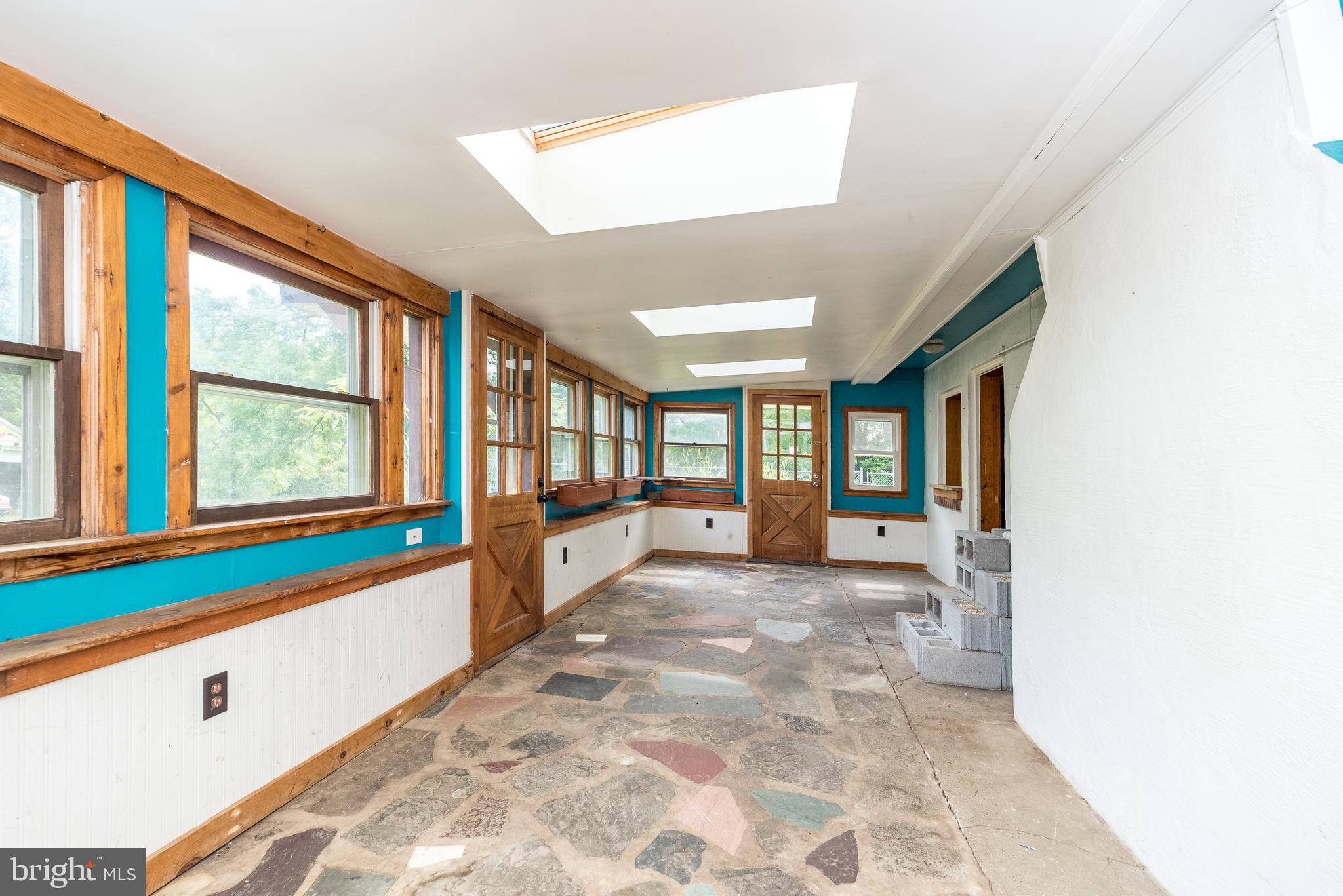 403 PERRY AUGER ROAD