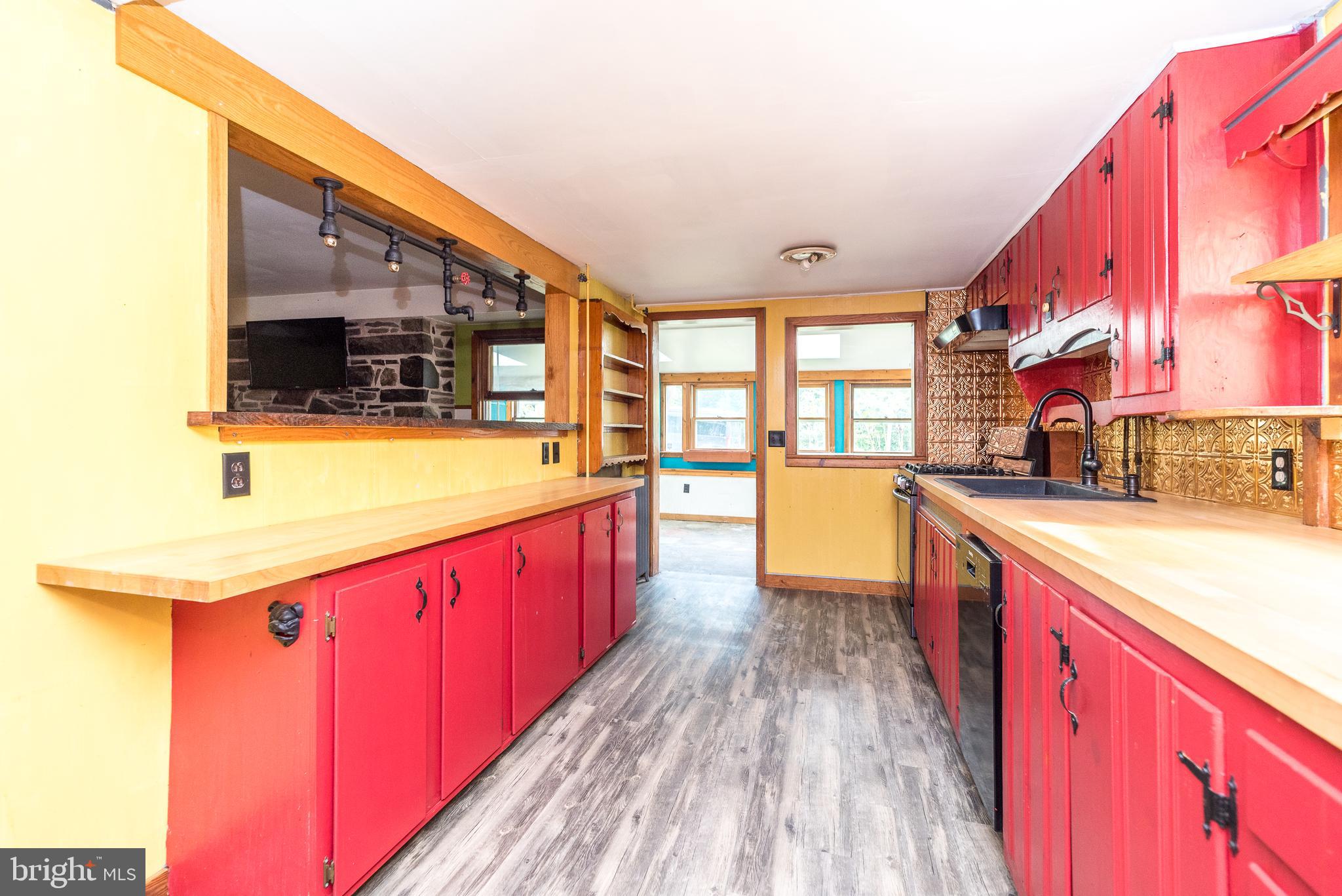 403 PERRY AUGER ROAD