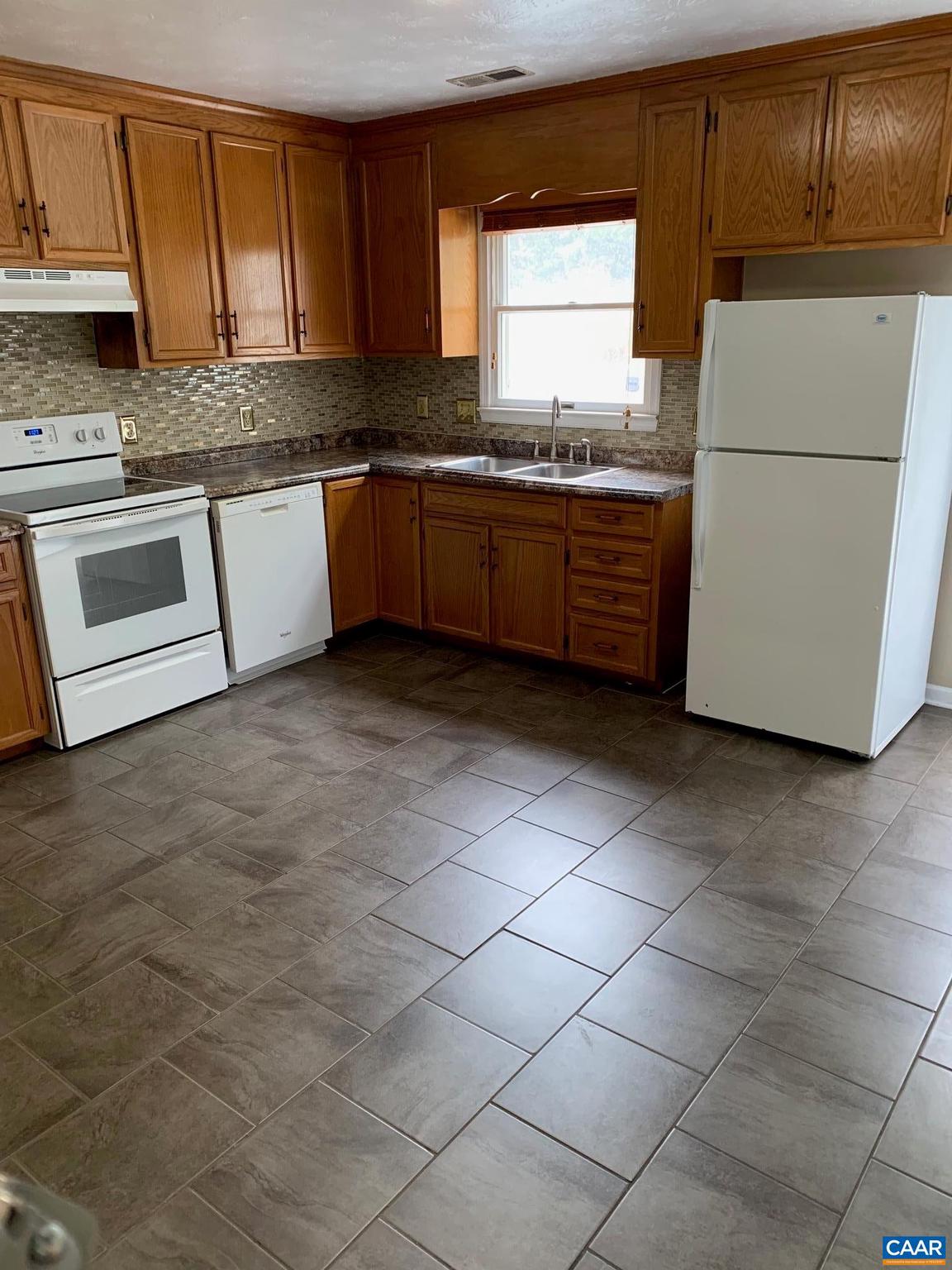 UNKNOWN - Residential Lease