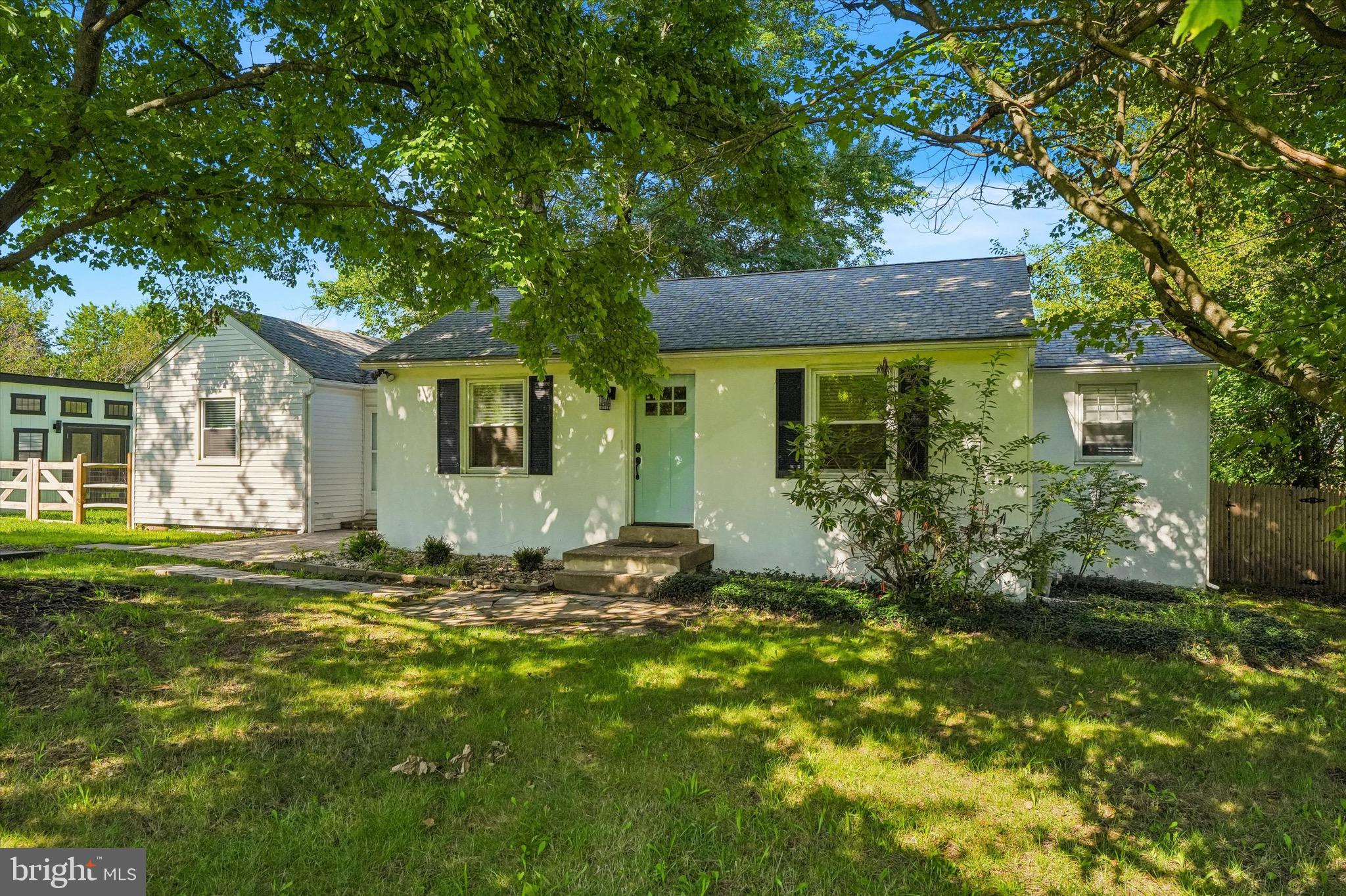 4928 OLD EASTON ROAD